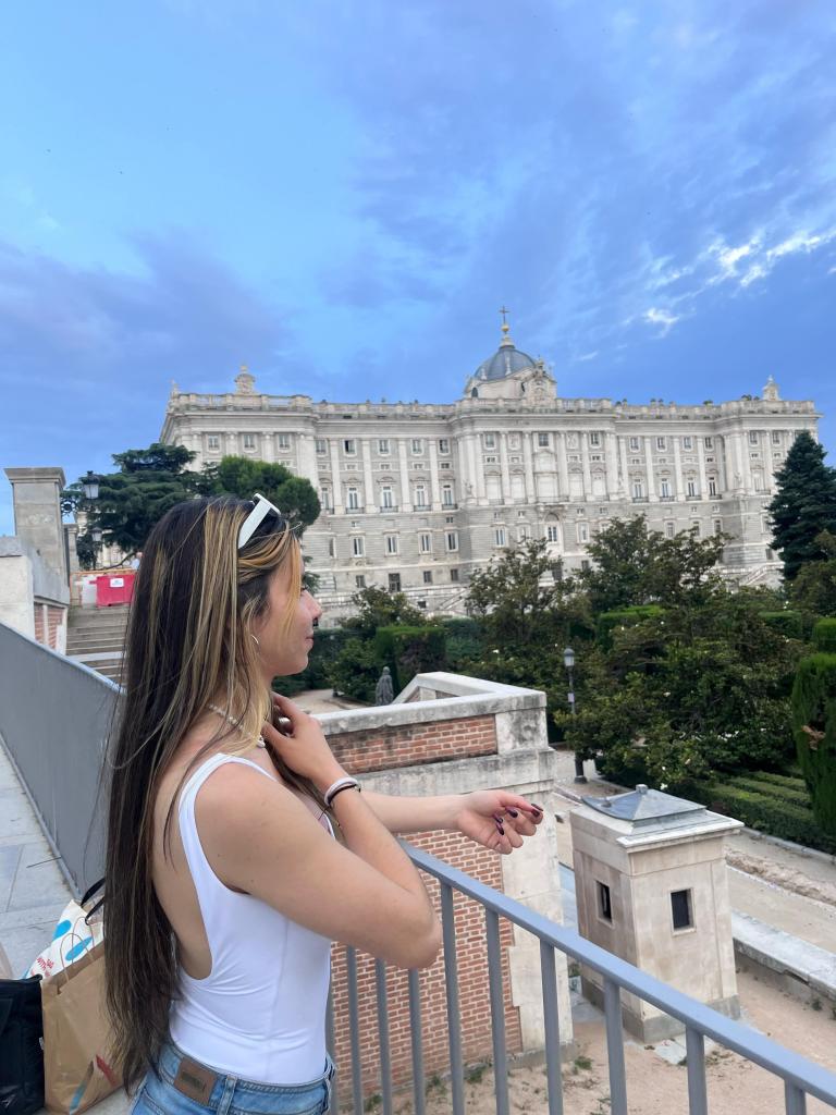 654237716: Chica busca chico en Burgos