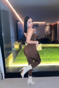 696227760: Chica busca chico en Ibiza