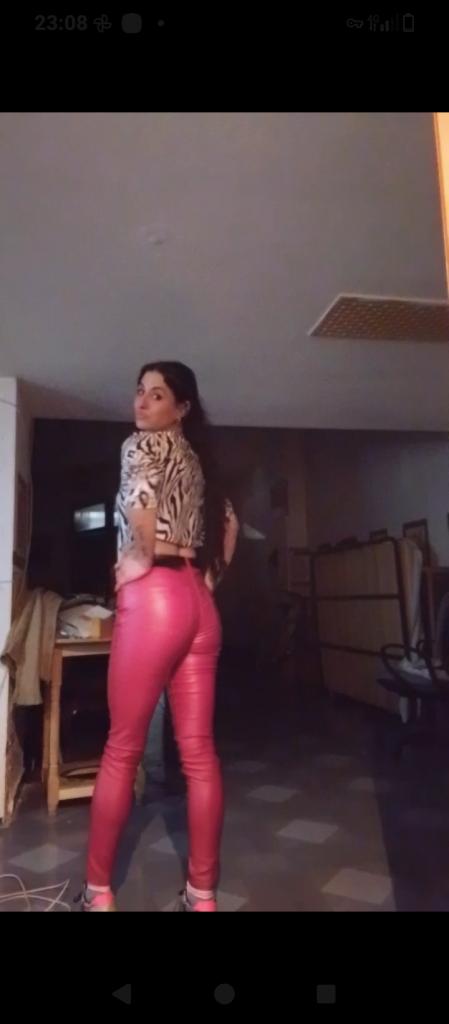 Chica busca chico en Alicante: 