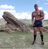 658285591: Chico busca chica en Sevilla