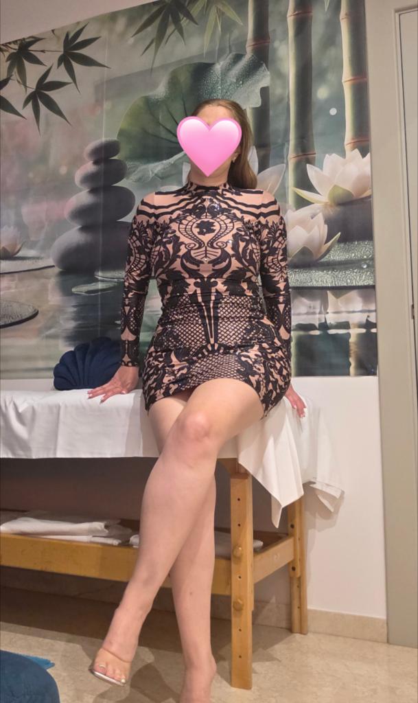 602556595: Chica busca chico en Sevilla