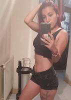 643890125: Chica busca chico en Gerona