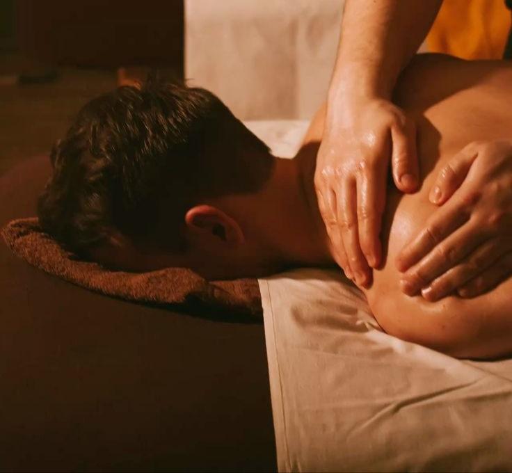 Chico busca chica en Salamanca: 