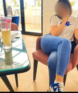 631174973: Chica busca chico en Barcelona