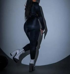 697763364: Chica busca chico en Granada