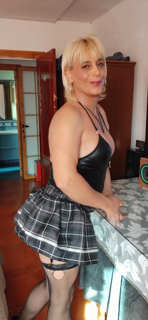 601677323: Travesti en Granada