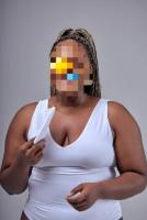 631688845: Chica busca chico en Barcelona