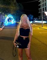 661145141: Chica busca chico en Cádiz