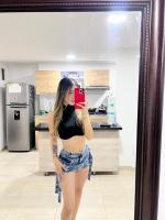 647215205: Chica busca chico en Málaga