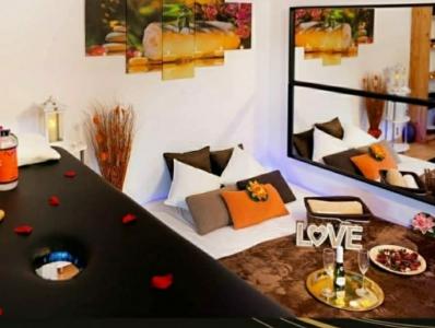 Chica busca chico en Barcelona: 