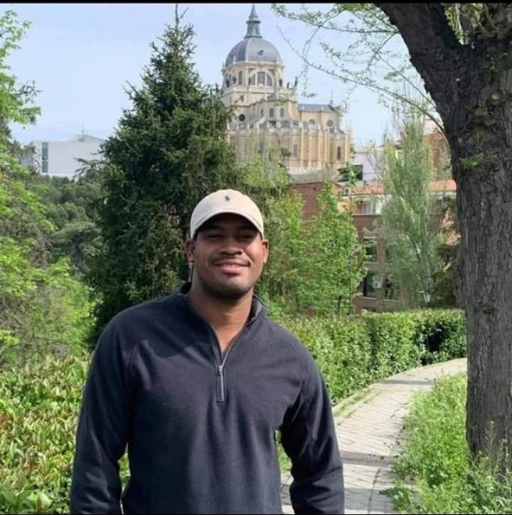 Chico busca chica en Málaga: 