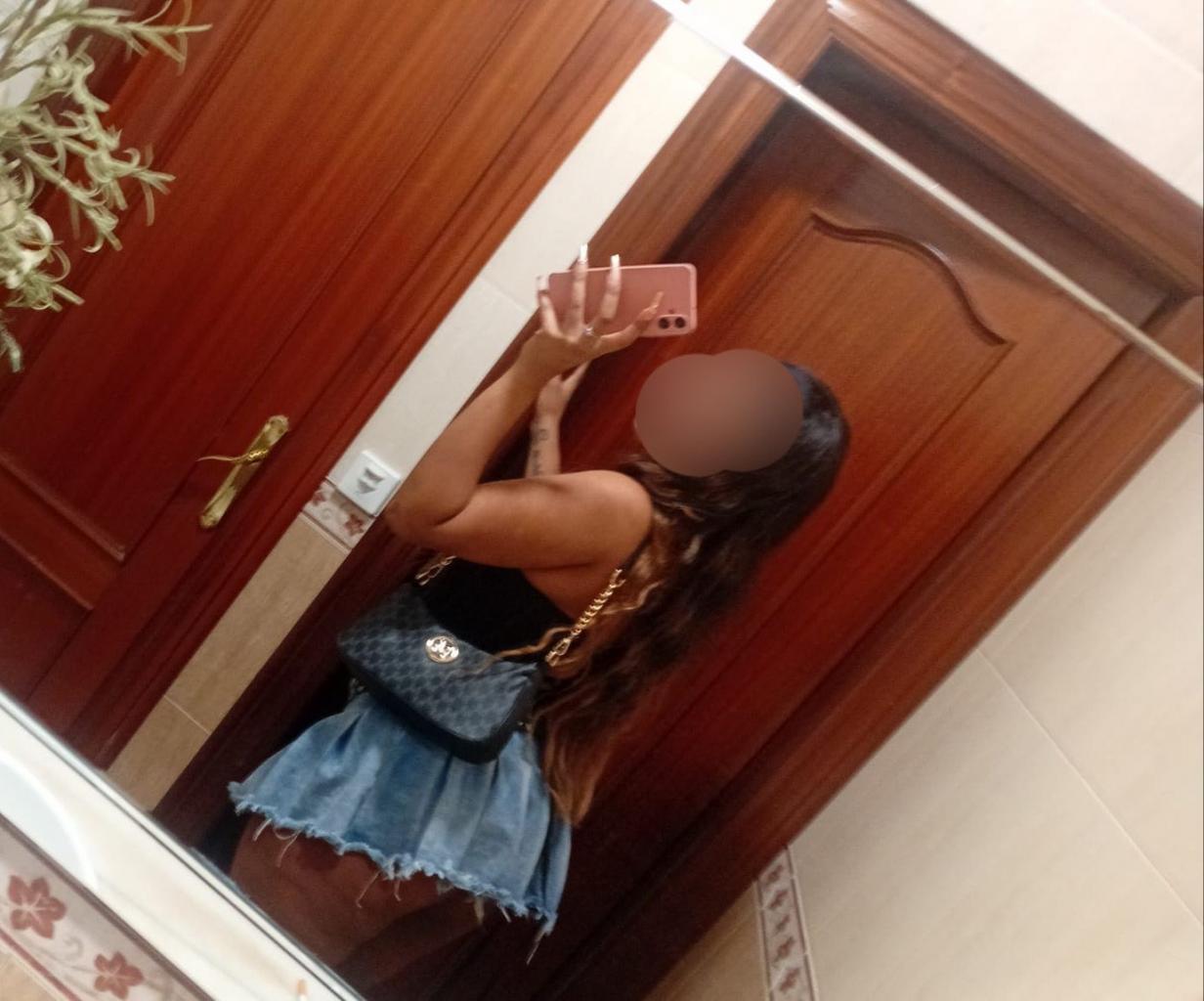 Chica busca chico en Almería: 