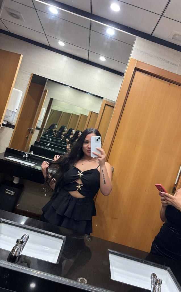 611244645: Chica busca chico en Barcelona