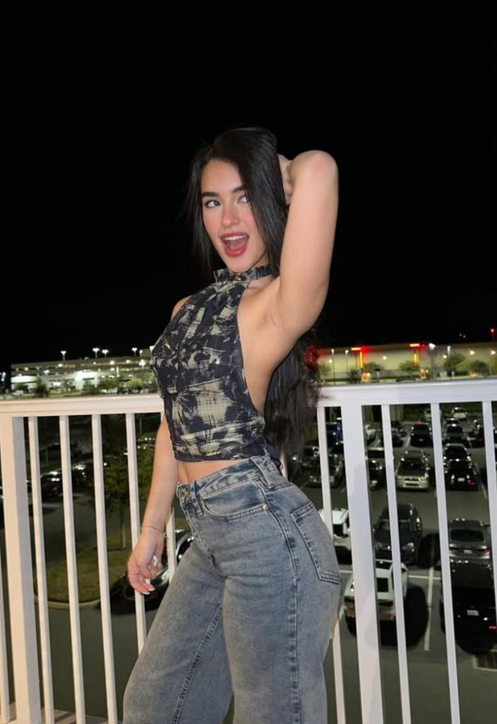 644183744: Chica busca chico en La Coruña