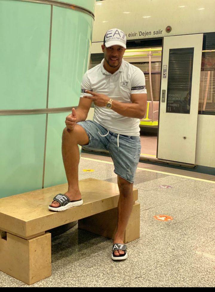 Chico busca chica en Barcelona: 