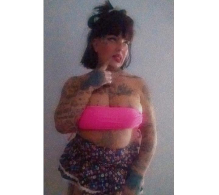 Chica busca chico en Granada: 