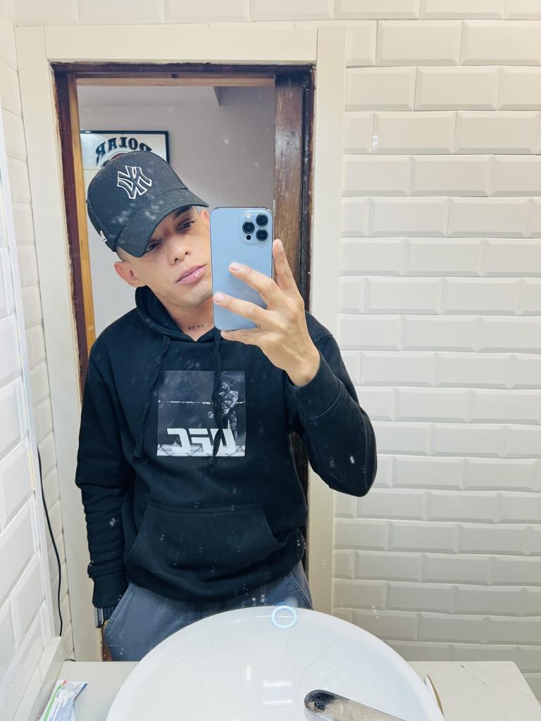 631126262: Chico busca chica en Burgos