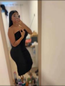 651720456: Chica busca chico en León