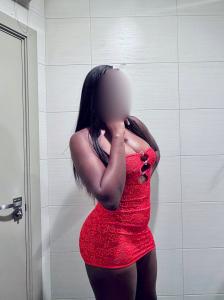 742088297: Chica busca chico en Valencia