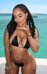 685233947: Chica busca chico en Barcelona