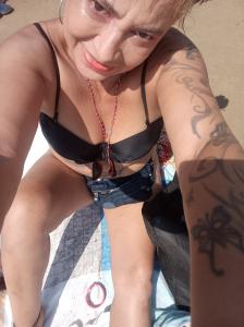 613909757: Chica busca chico en Sevilla