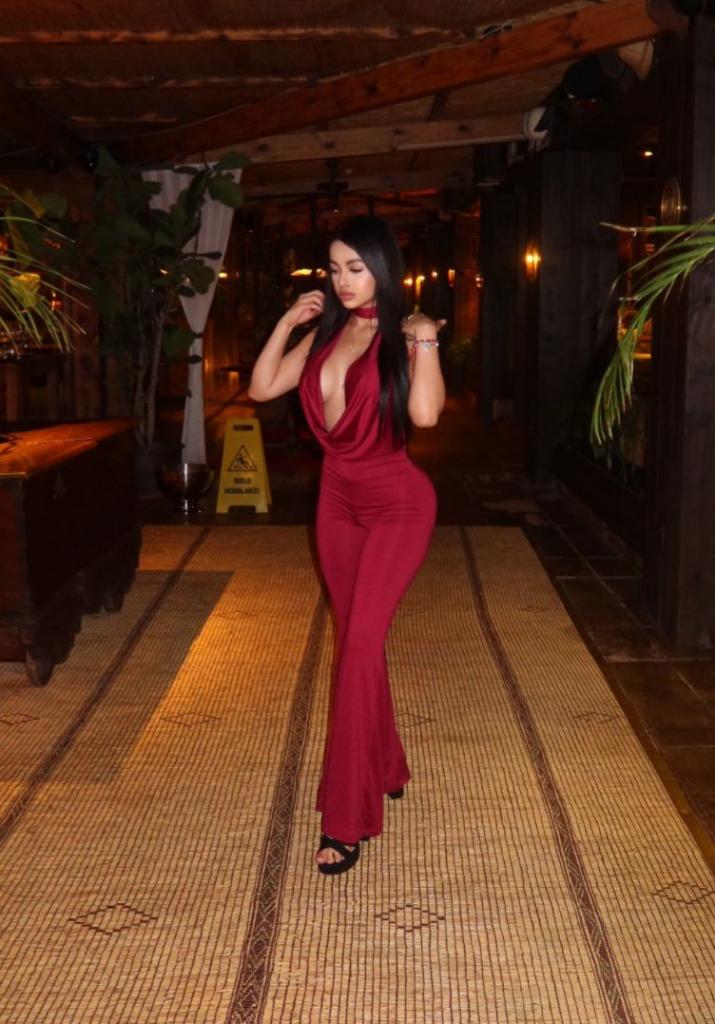 Chica busca chico en Cádiz: 