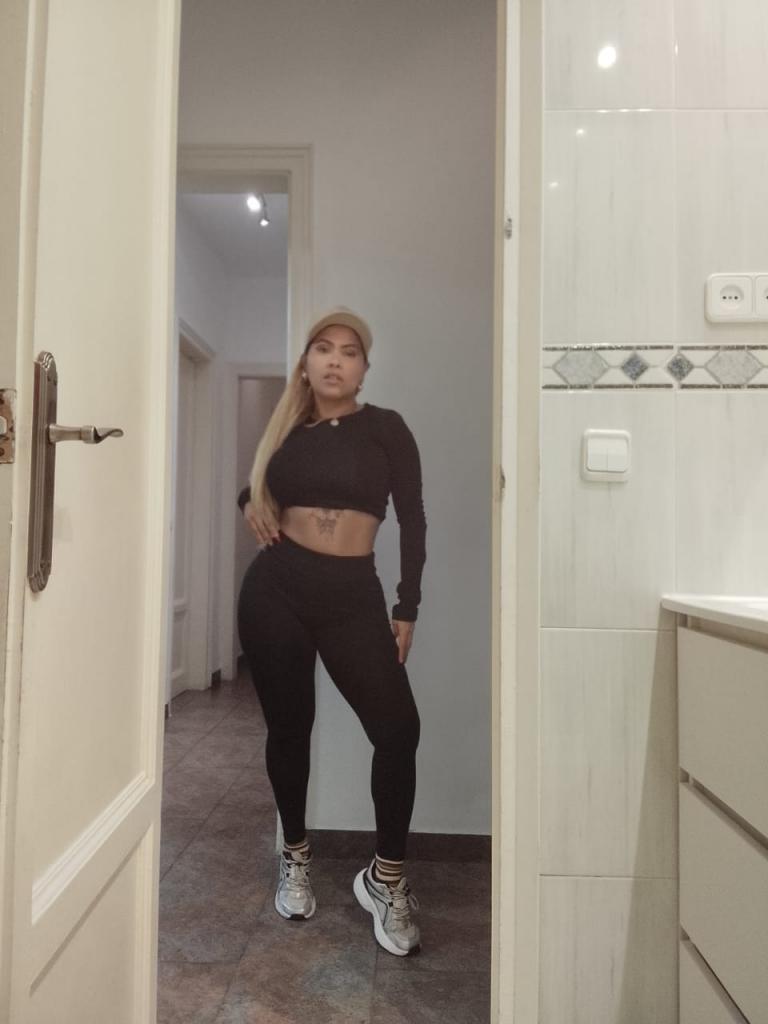 Chica busca chico en Barcelona: 