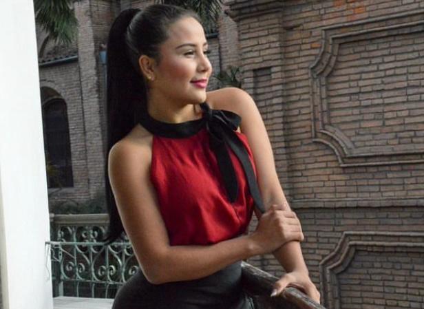 647163074: Chica busca chico en Málaga