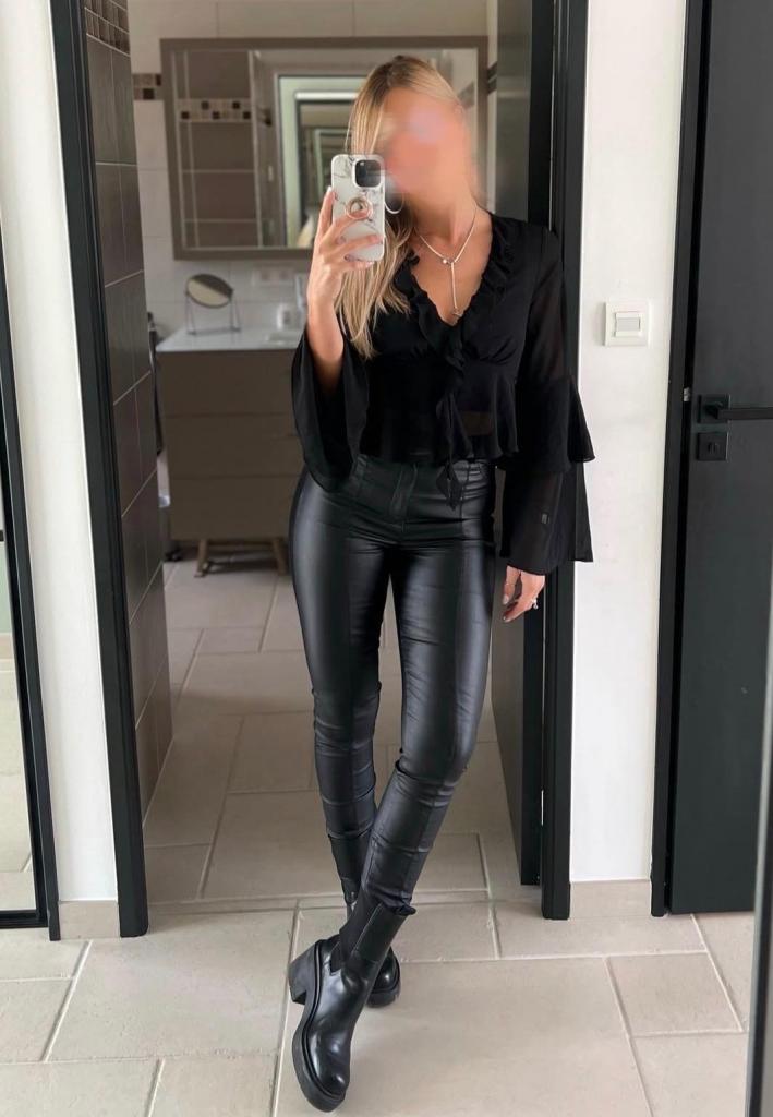 Chica busca chico en Sevilla: 