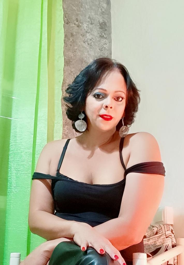 698412059: Travesti en Pontevedra