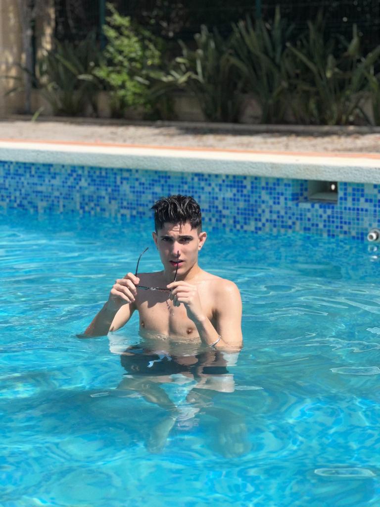 Chico busca chica en Madrid: 