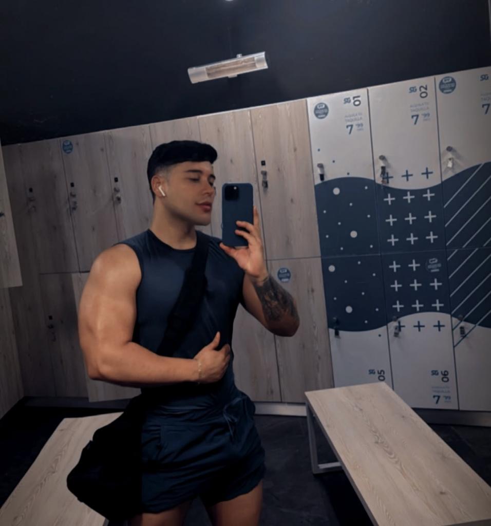 Chico busca chica en Málaga: 