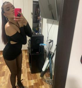 632628248: Chica busca chico en Sevilla