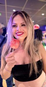 697443245: Travesti en Álava