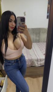631402340: Chica busca chico en Málaga