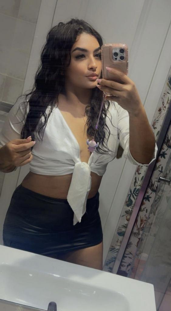 632288545: Chica busca chico en Málaga