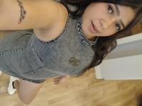 607489433: Chica busca chico en Málaga