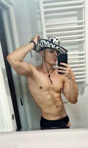 663742082: Chico busca chica en Navarra