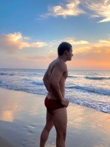 Chico busca chica en Valencia: 