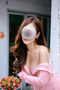 667389439: Chica busca chico en Madrid