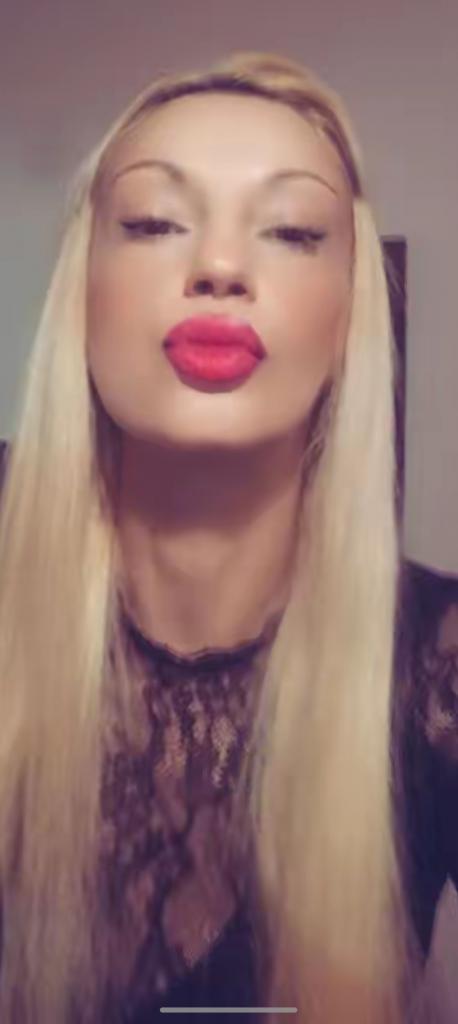 643712460: Chica busca chico en Pontevedra