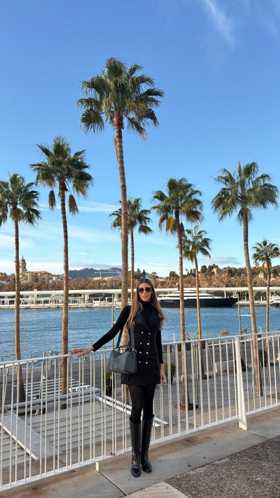 611261996: Chica busca chico en Málaga