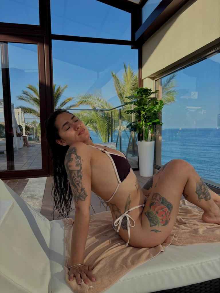 Chica busca chico en Cádiz: 