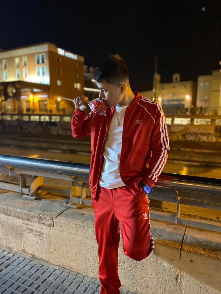 614527123: Chico busca chica en Alicante