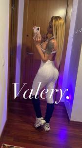 613367358: Travesti en León