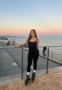 666478286: Chica busca chico en Cádiz