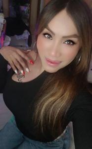 677651135: Transexual en Barcelona