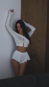 613698843: Chica busca chico en Málaga