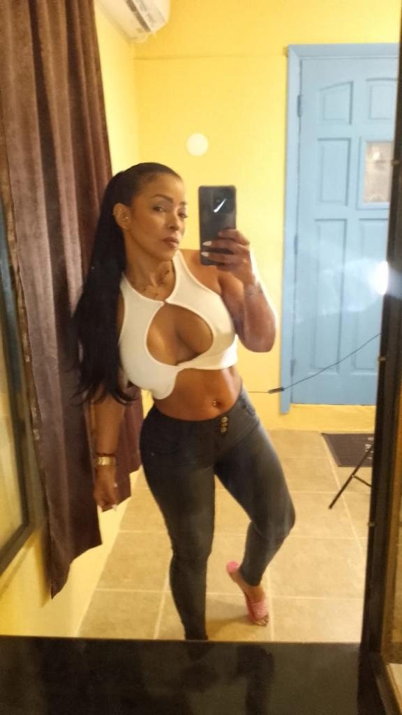 742084594: Chica busca chico en Tenerife