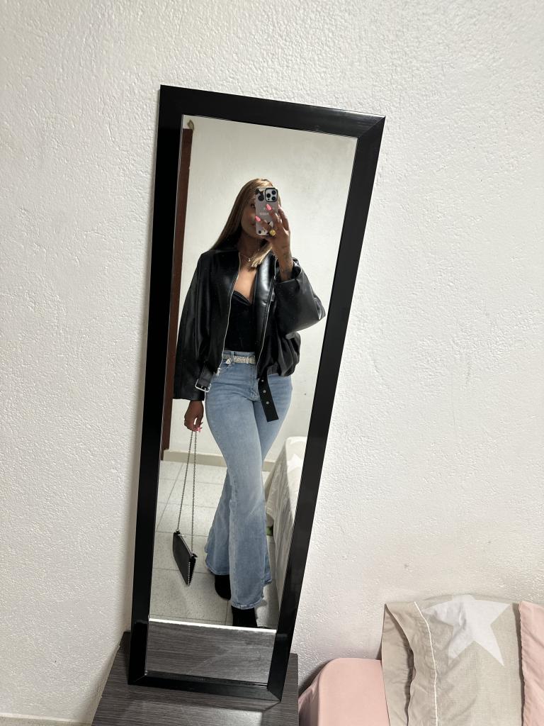 Chica busca chico en Gerona: 